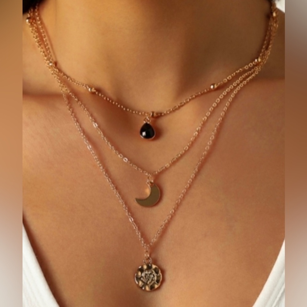 Elegant Layered Water Drop Necklace
